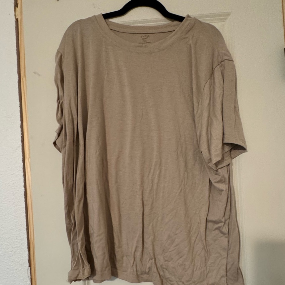 SHEIN tee